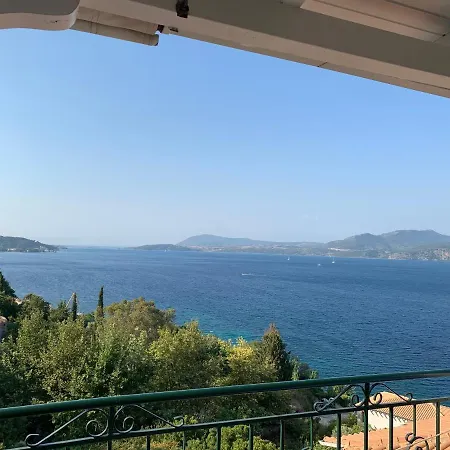 Lejlighedshotel Ionian Melody Nikiana